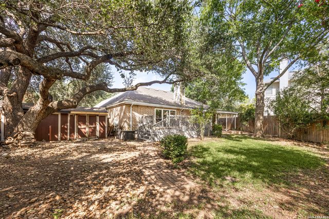 3011 FALL CREST DR, San Antonio, TX 78247