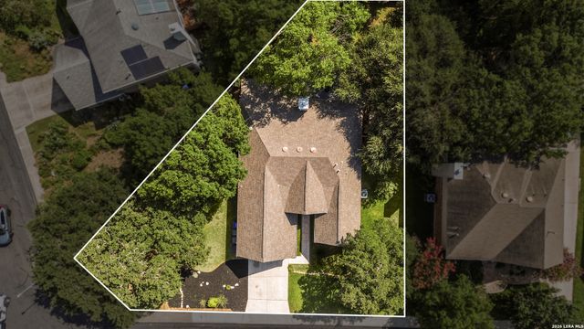 3011 FALL CREST DR, San Antonio, TX 78247