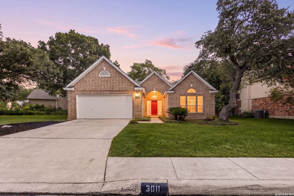 3011 FALL CREST DR, San Antonio, TX 78247