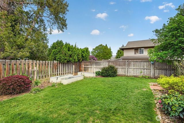 2105 Sutton Place, Wenatchee, WA 98801