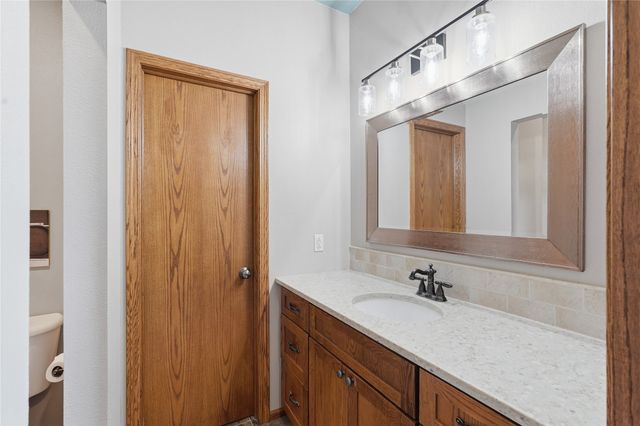 1051 NE 91st Street, Runnells, IA 50237