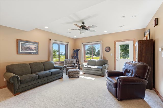 1051 NE 91st Street, Runnells, IA 50237