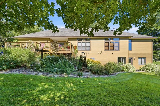 1051 NE 91st Street, Runnells, IA 50237