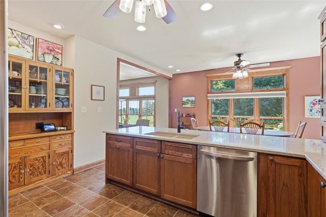 1051 NE 91st Street, Runnells, IA 50237