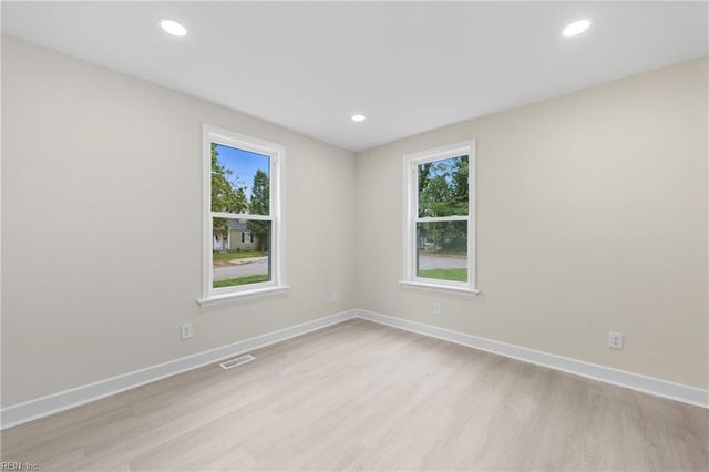 1333 Maplewood AVE, Norfolk, VA 23503