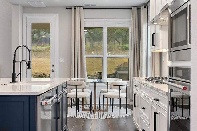 467 Cortaro DR, Dripping Springs, TX 78620