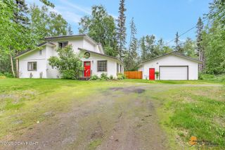 935 N Leatherleaf Loop, Wasilla, AK 99654