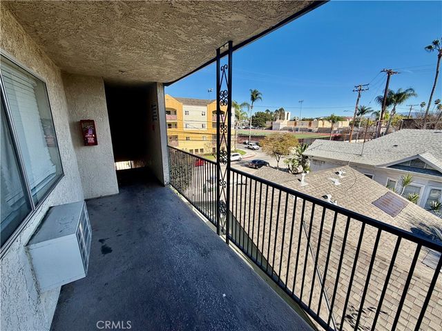 710 W Washington, Santa Ana, CA 92706