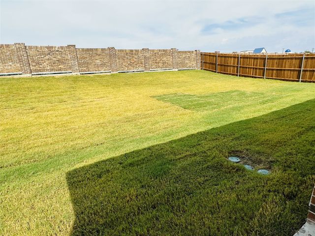 239 Jenkinson Drive, Fate, TX 75189