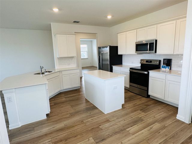 239 Jenkinson Drive, Fate, TX 75189