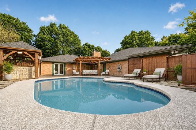 2709 Chadwick Drive, Plano, TX 75075