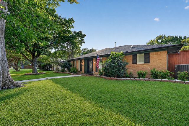 2709 Chadwick Drive, Plano, TX 75075