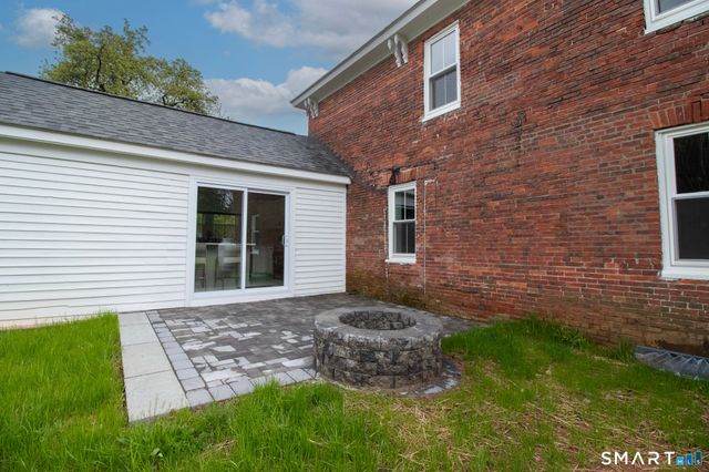 76 Griffin Road, East Windsor, CT 06016