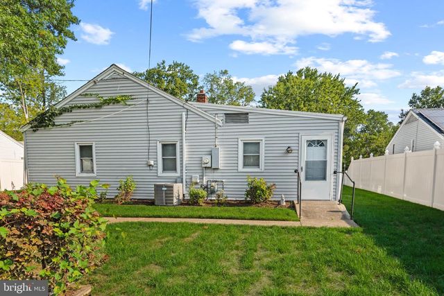 96 ORCHARD AVE, Dover, DE 19901