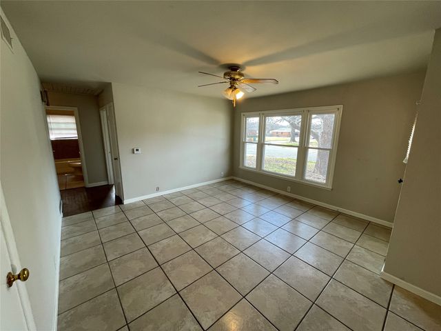 1309 N Binkley Street, Sherman, TX 75092
