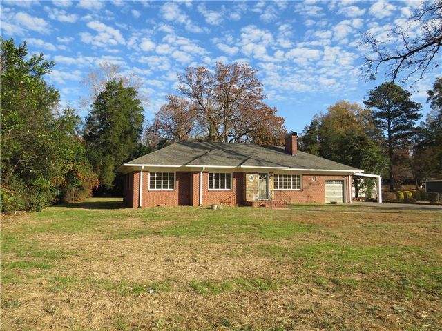 214 Jule Peek Avenue, Cedartown, GA 30125