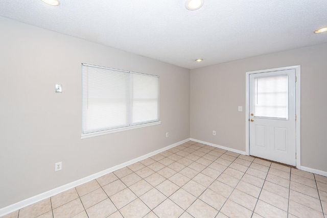 207 Tupperway Drive, Summerville, SC 29483