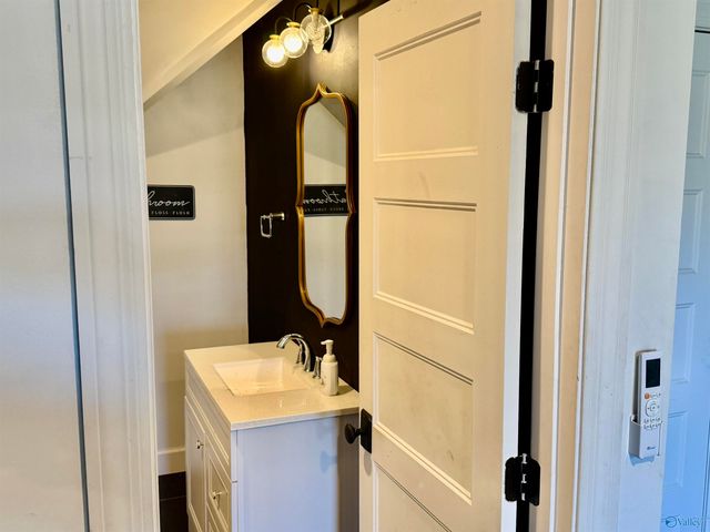 619 Neel School Road, Danville, AL 35619