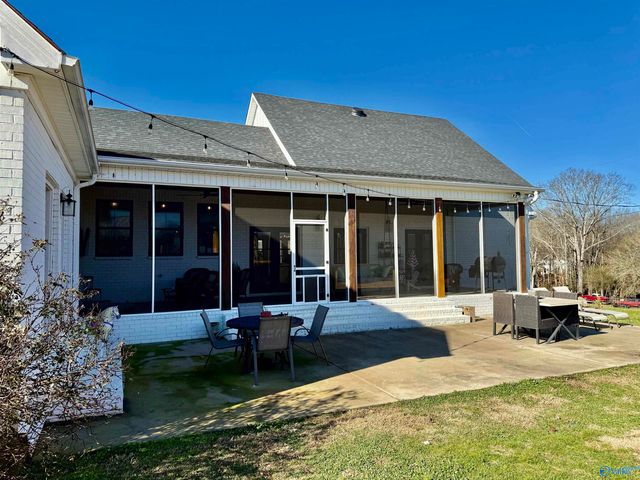 619 Neel School Road, Danville, AL 35619