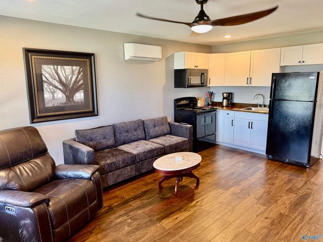 619 Neel School Road, Danville, AL 35619