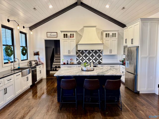 619 Neel School Road, Danville, AL 35619