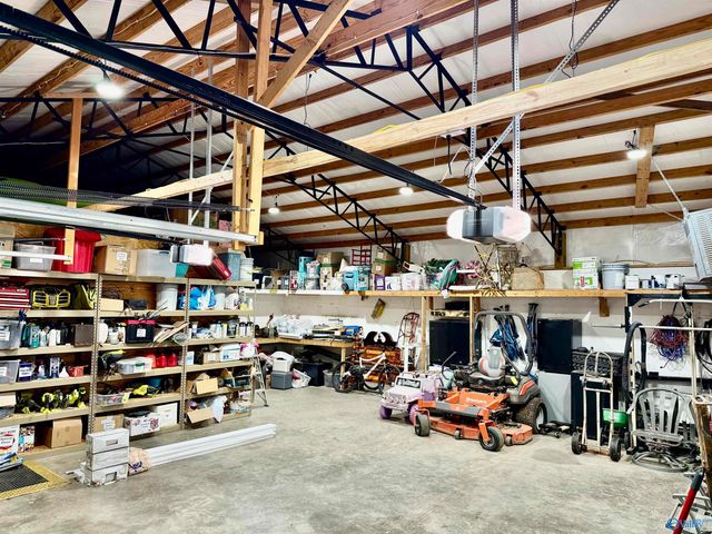 619 Neel School Road, Danville, AL 35619