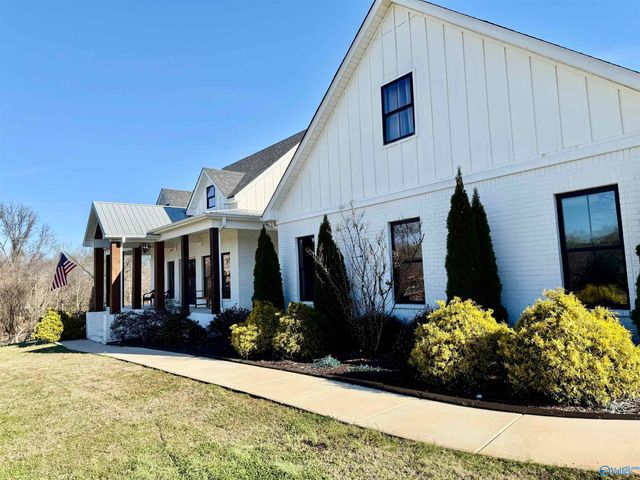 619 Neel School Road, Danville, AL 35619