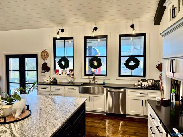 619 Neel School Road, Danville, AL 35619