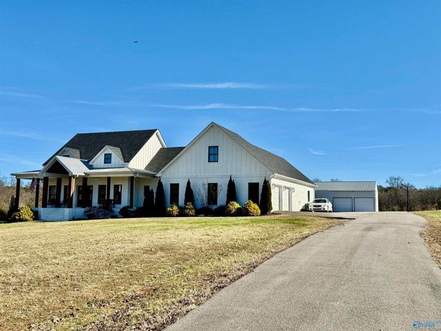 619 Neel School Road, Danville, AL 35619