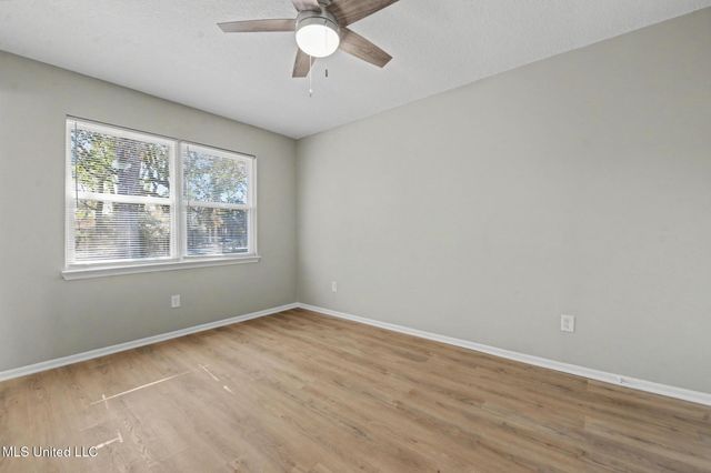 2009 Graveline Road, Gautier, MS 39553