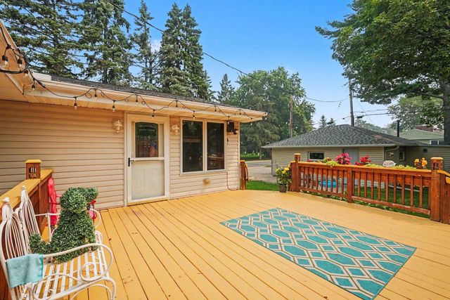 4858 Carolyn Lane, White Bear Lake, MN 55110