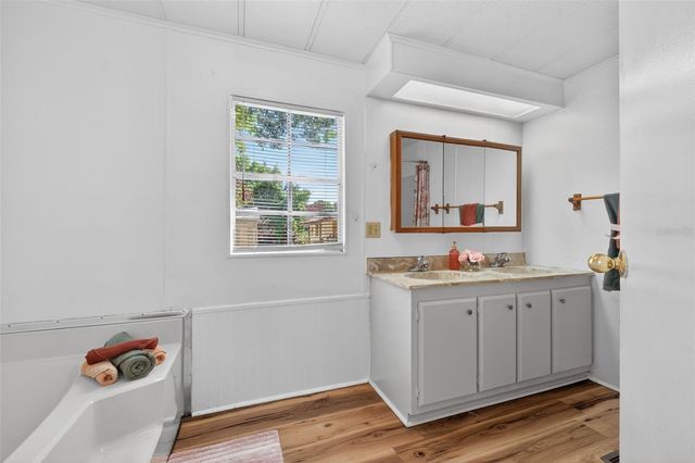 214 CANOVA DRIVE, Auburndale, FL 33823