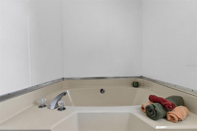 214 CANOVA DRIVE, Auburndale, FL 33823