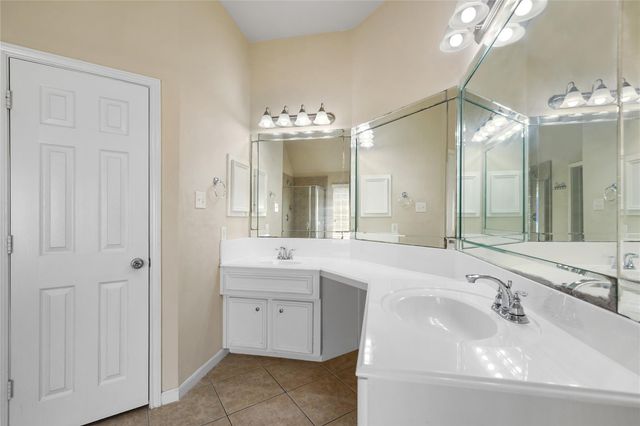 12610 Patrick Palace, Houston, TX 77089