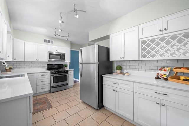 5229 SEQUOIA RD, Memphis, TN 38120