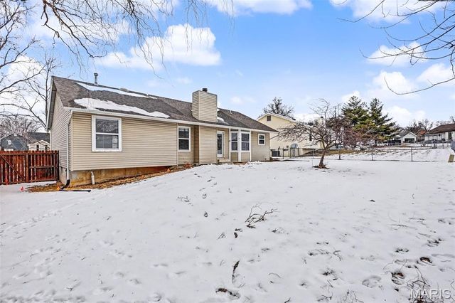 1326 Pegasus Trail, St Peters, MO 63376