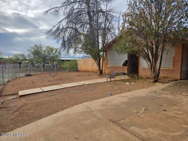 28660 S Cerro Pelon Place, Amado, AZ 85645
