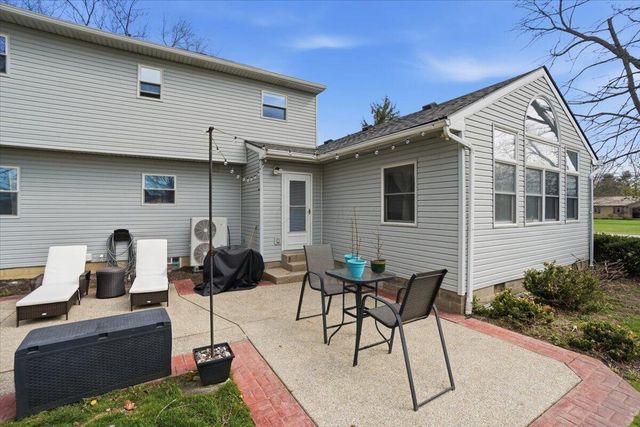 12815 Fox Run Court NW, Pickerington, OH 43147