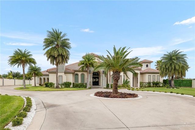 702 W Moore Road, Pharr, TX 78577