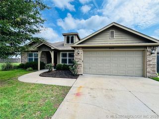 25251 E 89th Street S, Broken Arrow, OK 74014