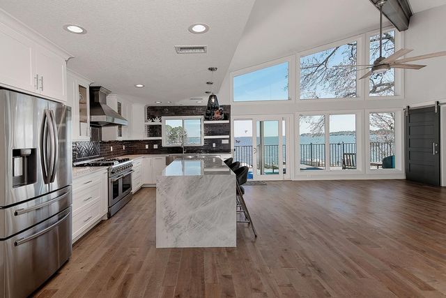 11403 Twain Drive, Montgomery, TX 77356