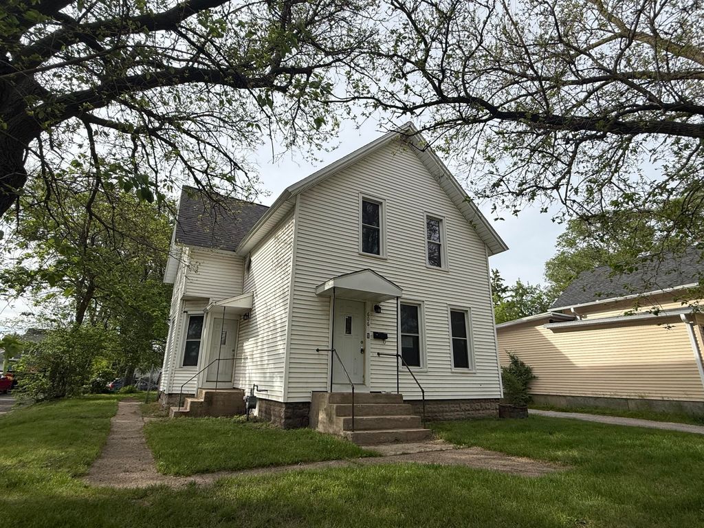 606 Main Street, Michigan City, IN 46360