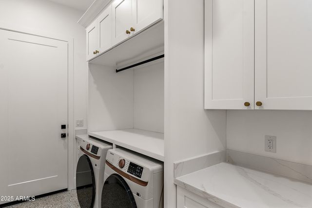 608 W RESTIN Road, Phoenix, AZ 85086