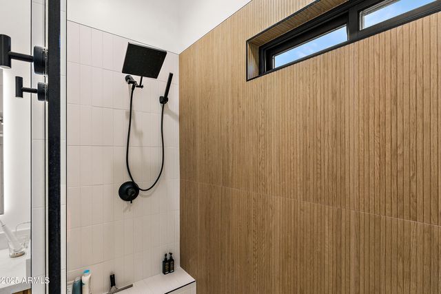 608 W RESTIN Road, Phoenix, AZ 85086