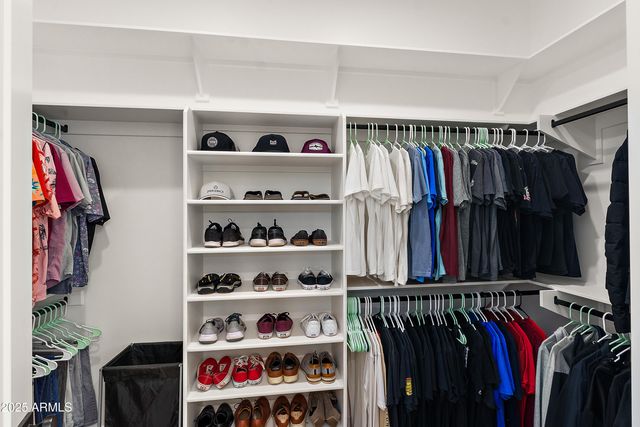 608 W RESTIN Road, Phoenix, AZ 85086