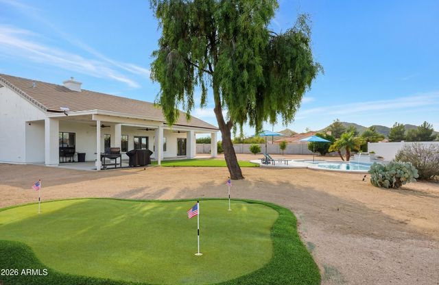 608 W RESTIN Road, Phoenix, AZ 85086