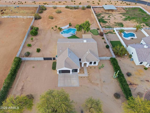 608 W RESTIN Road, Phoenix, AZ 85086