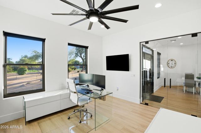 608 W RESTIN Road, Phoenix, AZ 85086