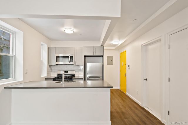 1047 Morris Avenue, Bronx, NY 10456