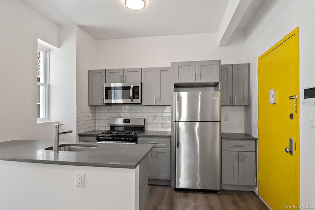 1047 Morris Avenue, Bronx, NY 10456